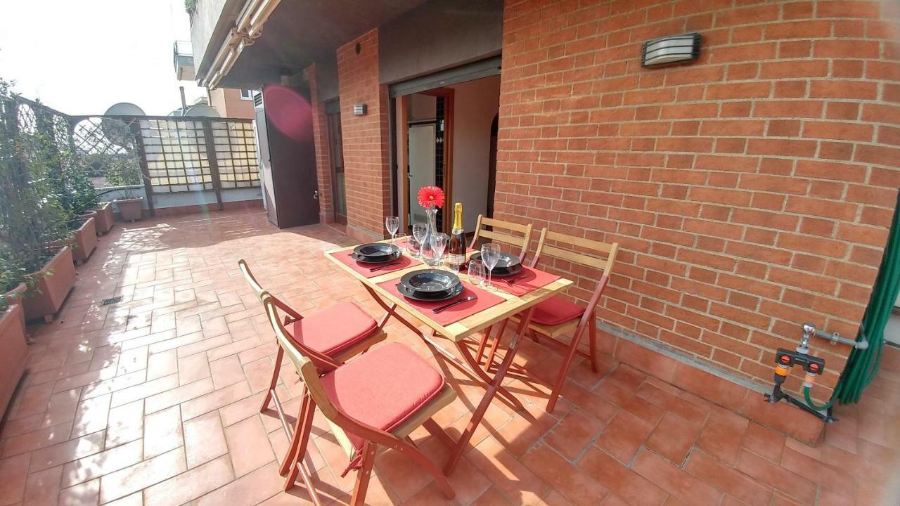 Апартаменты Terrace22 - Delizioso Attico Ben Collegato Рим Экстерьер фото
